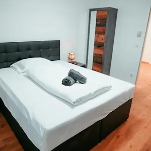 https://apt-shopping-center-6a.vienna-besthotels.com